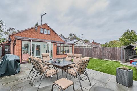 4 bedroom detached bungalow for sale, Rugby Road, Burbage, Hinckley