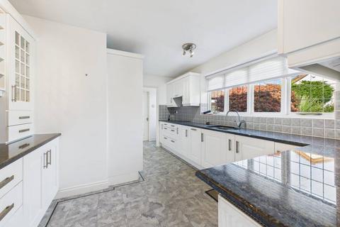 3 bedroom detached bungalow for sale, Ripon Avenue, Beverley, HU17 8UN