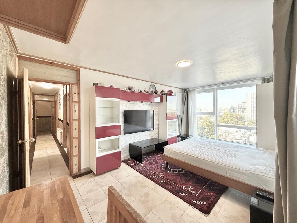 4 Bedroom Flat for Rent