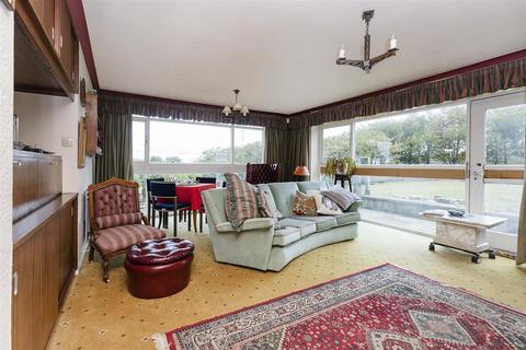 4 bedroom detached house for sale, Pinfold Lane, Fixby, Huddersfield
