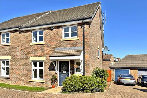 4 bedroom semi-detached house for sale, Water Mead, Chipstead, Coulsdon, Surrey, CR5