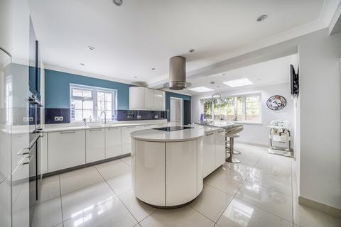 undefined, Wood Lane, Iver, Buckinghamshire