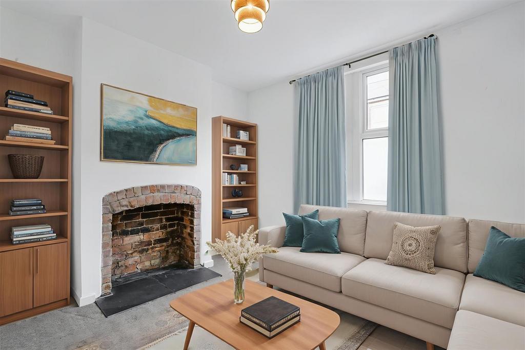 Lounge - Living Room - Standard - 0.jpeg