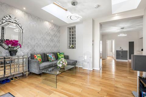undefined, Foxglove Street, London W12