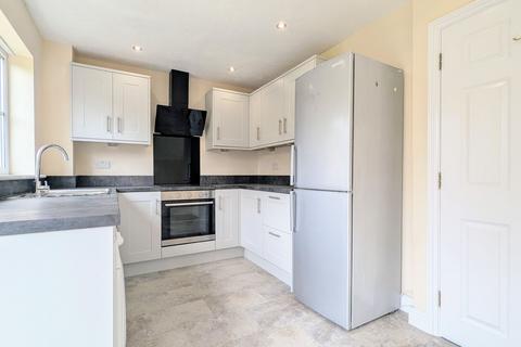 3 bedroom semi-detached house to rent, Blanchland Circle, Milton Keynes MK10