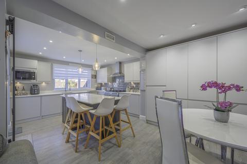 undefined, Hopton Close, Swindon SN5