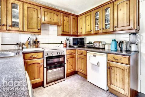 192 Downs Barn Boulevard, Downs Barn, Milton Keynes, MK14 7QH