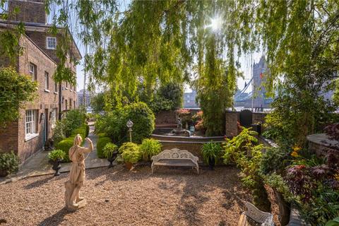 undefined, St Katharine By The Tower, London, E1W