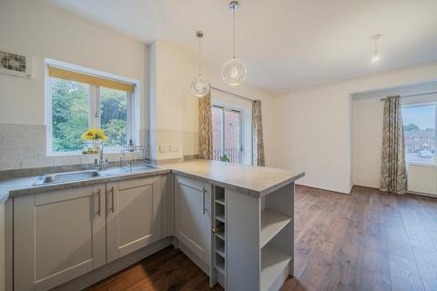 undefined, Attwood Close, Gloucestershire GL51