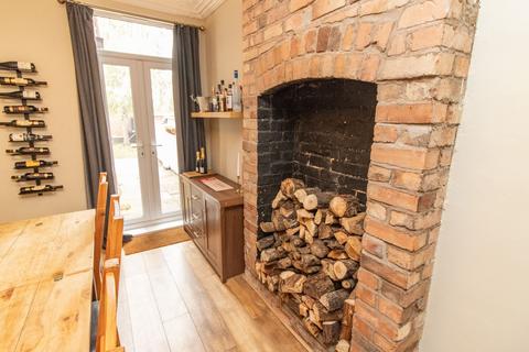 3 bedroom end of terrace house for sale, Railway Street, Wigston, LE18