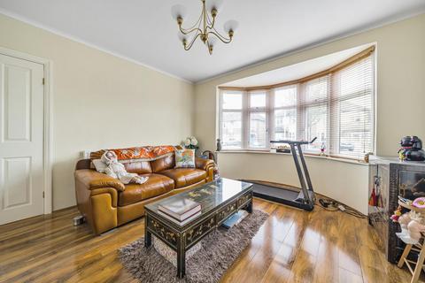 48 Angus Drive, Ruislip, HA4 0SB