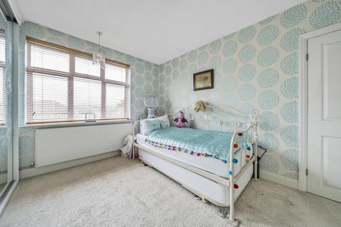 48 Angus Drive, Ruislip, HA4 0SB