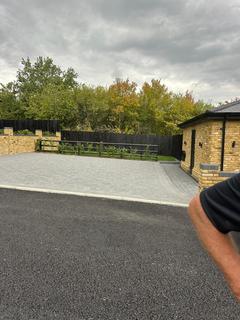 3 bedroom bungalow to rent, High Road, Fobbing SS17