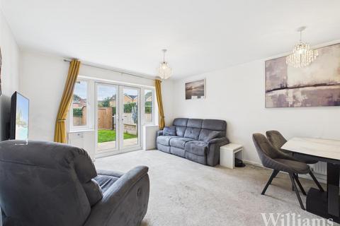 3 bedroom end of terrace house for sale, Lester Road, Aylesbury HP20