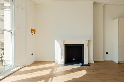 2 bedroom apartment for sale, Porchester Gardens, Bayswater, London, W2 4DF