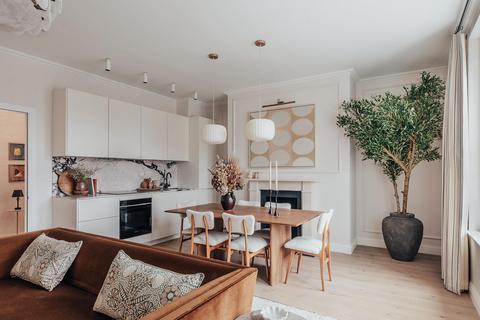 1 bedroom apartment for sale, Porchester Gardens, Bayswater, London, W2 4DF