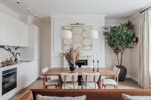 1 bedroom apartment for sale, Porchester Gardens, Bayswater, London, W2 4DF