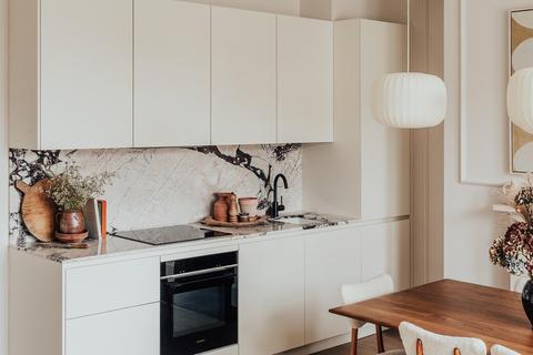 1 bedroom apartment for sale, Porchester Gardens, Bayswater, London, W2 4DF