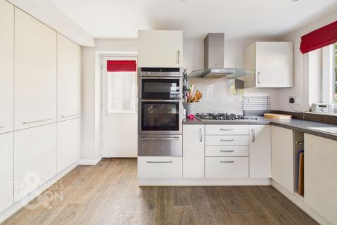 5 bedroom link detached house for sale, Oak Lane, Norwich