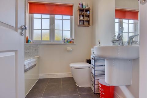 14 Ginger Place, Bathpool, Taunton, TA2 8FE