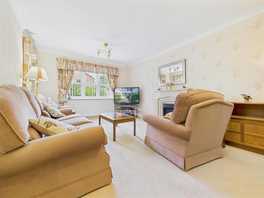 CAM02453 G0-PR0185-STILL001.jpg