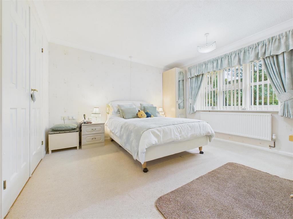 CAM02453 G0-PR0185-STILL004.jpg