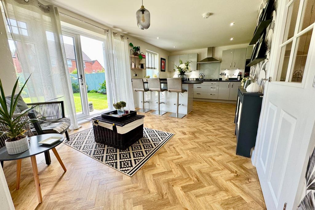 Kitchen/Family Room