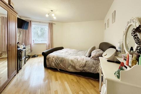 2 bedroom apartment to rent, Princes Reach, Preston PR2