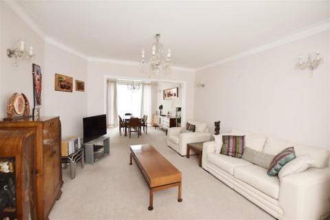 undefined, Rosslyn Crescent, WEMBLEY