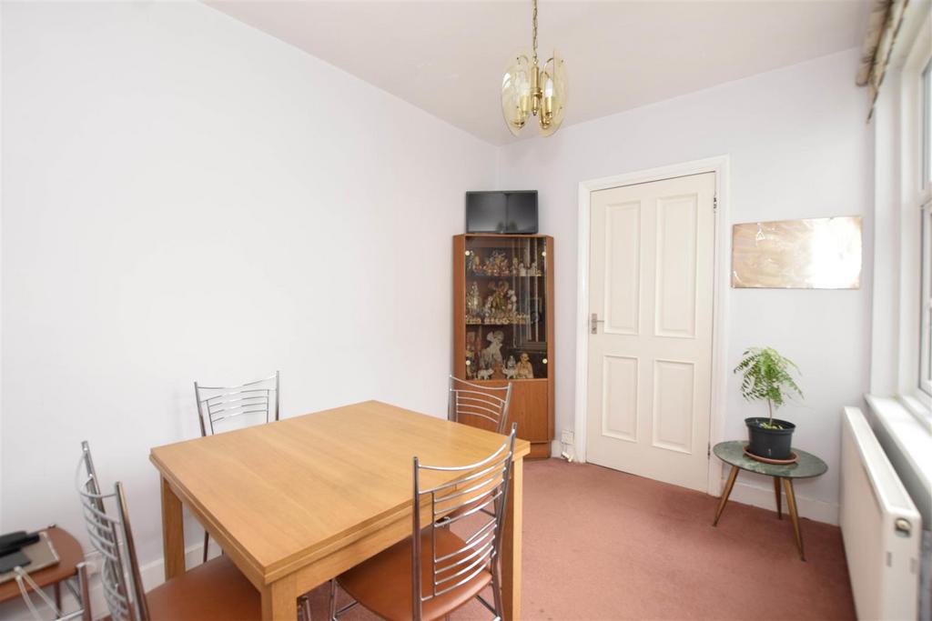 Dining room.jpg