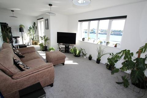 2 bedroom apartment for sale, Waterfront Apartments, Bell Street, North Shields, NE30