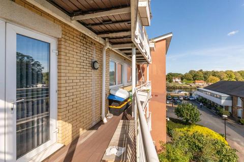 undefined, Twickenham Road, Teddington, TW11