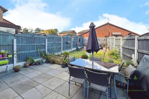 3 Chelsea Close, Shaw, Oldham, OL2 7TL