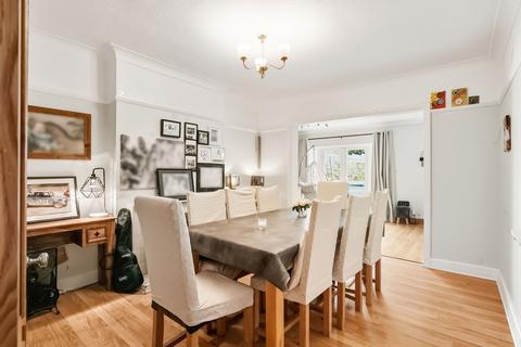 6 bedroom detached house for sale, Thorndon Gardens, Epsom, KT19