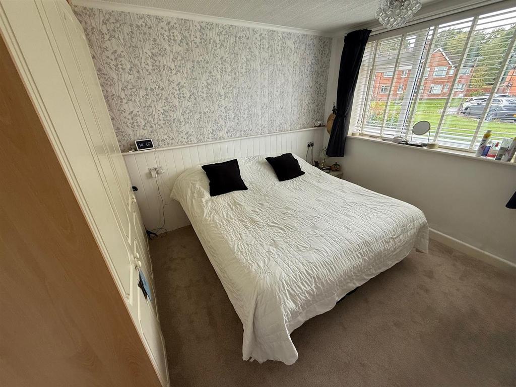 FC76 Bed1.jpg