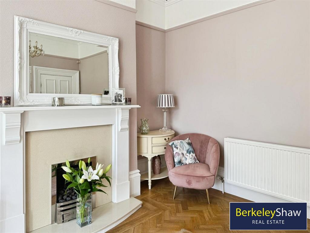 Front Lounge