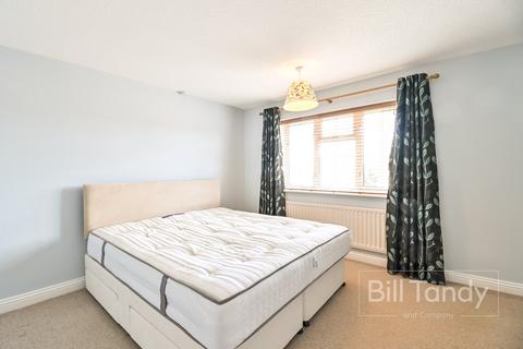 4 bedroom detached house for sale, Cornfield Drive, Lichfield, WS14