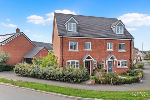 4 bedroom semi-detached house for sale, Bailey Avenue, Meon Vale, Stratford-Upon-Avon