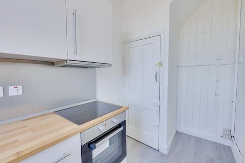 undefined, Ross Terrace, Leeds, West Yorkshire, LS13