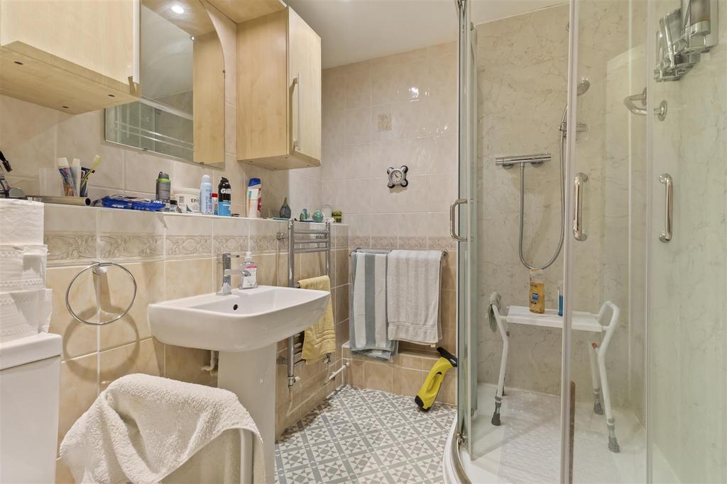 Balcombe Court, 3 004.jpg
