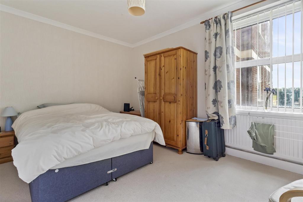 Balcombe Court, 3 003.jpg