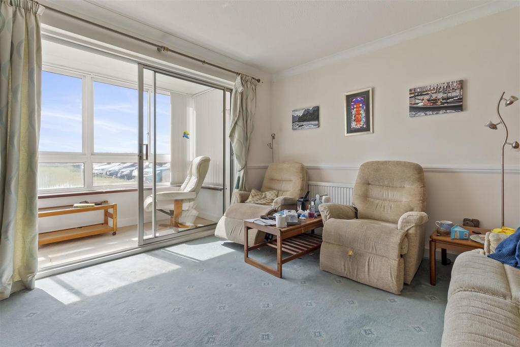 Balcombe Court, 3 008.jpg