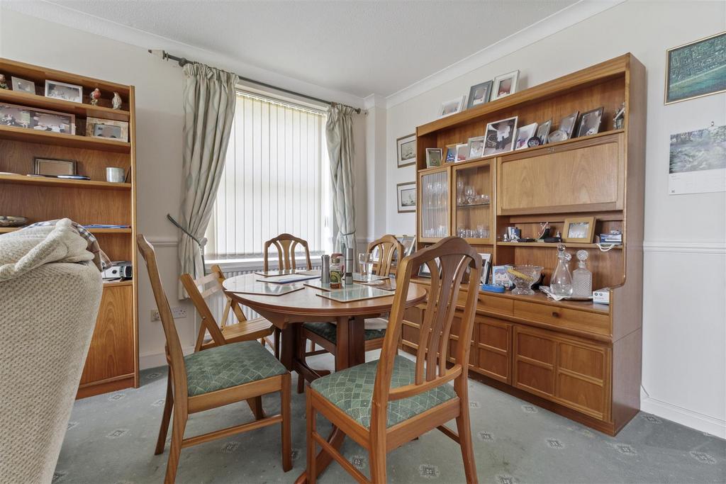Balcombe Court, 3 009.jpg