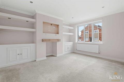 4 bedroom detached house for sale, Chestnut Avenue, Meon Vale, Stratford-Upon-Avon