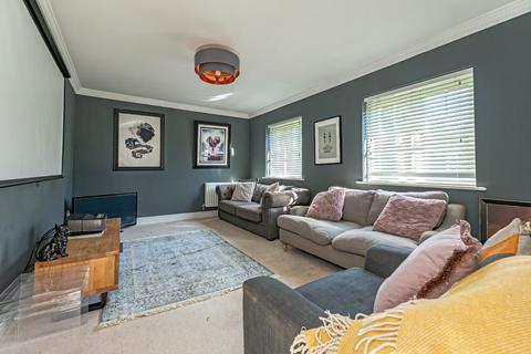 undefined, Damask Close, Tring
