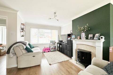 3 bedroom semi-detached house for sale, Alfonso Close, Aldershot, GU12