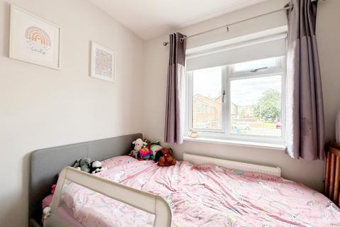 3 bedroom semi-detached house for sale, Alfonso Close, Aldershot, GU12