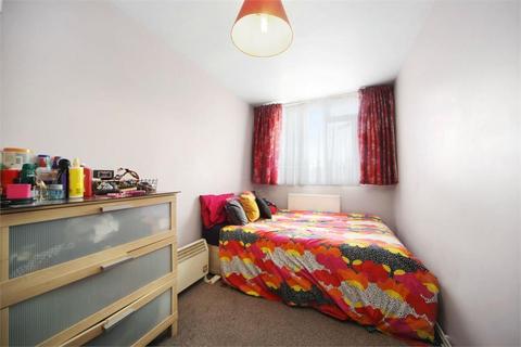3 bedroom maisonette for sale, Bentham Walk, Neasden