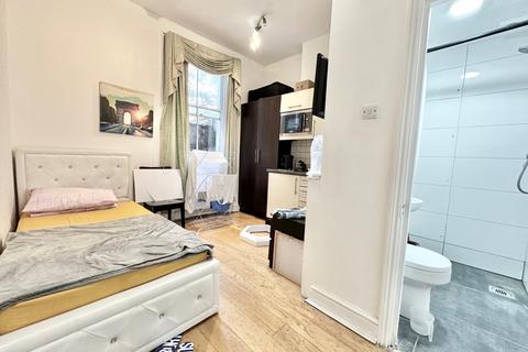 Studio to rent, Fernhead Road, London W9