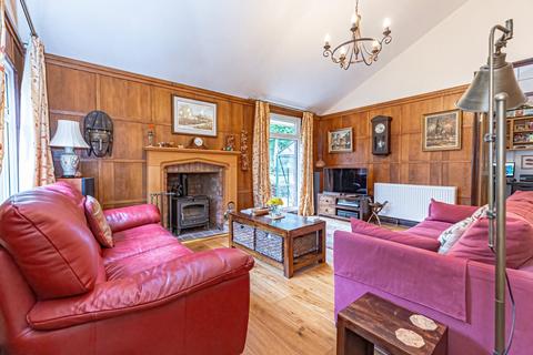 3 bedroom detached house for sale, Ridings Way, Cublington